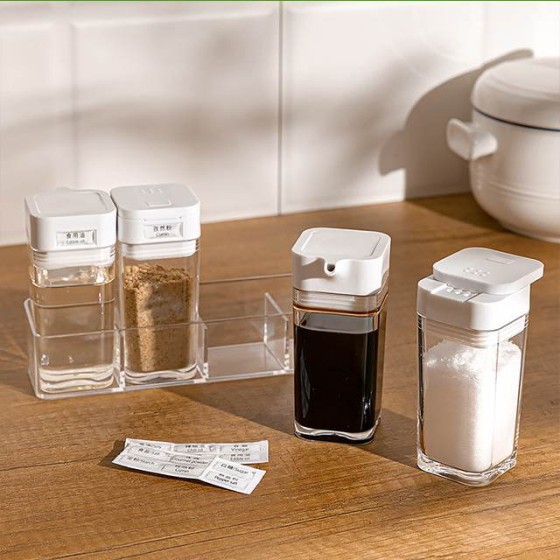 Kitchen seasoning bottles and oil containers for salt seasoning containers, individual containers and combination sets